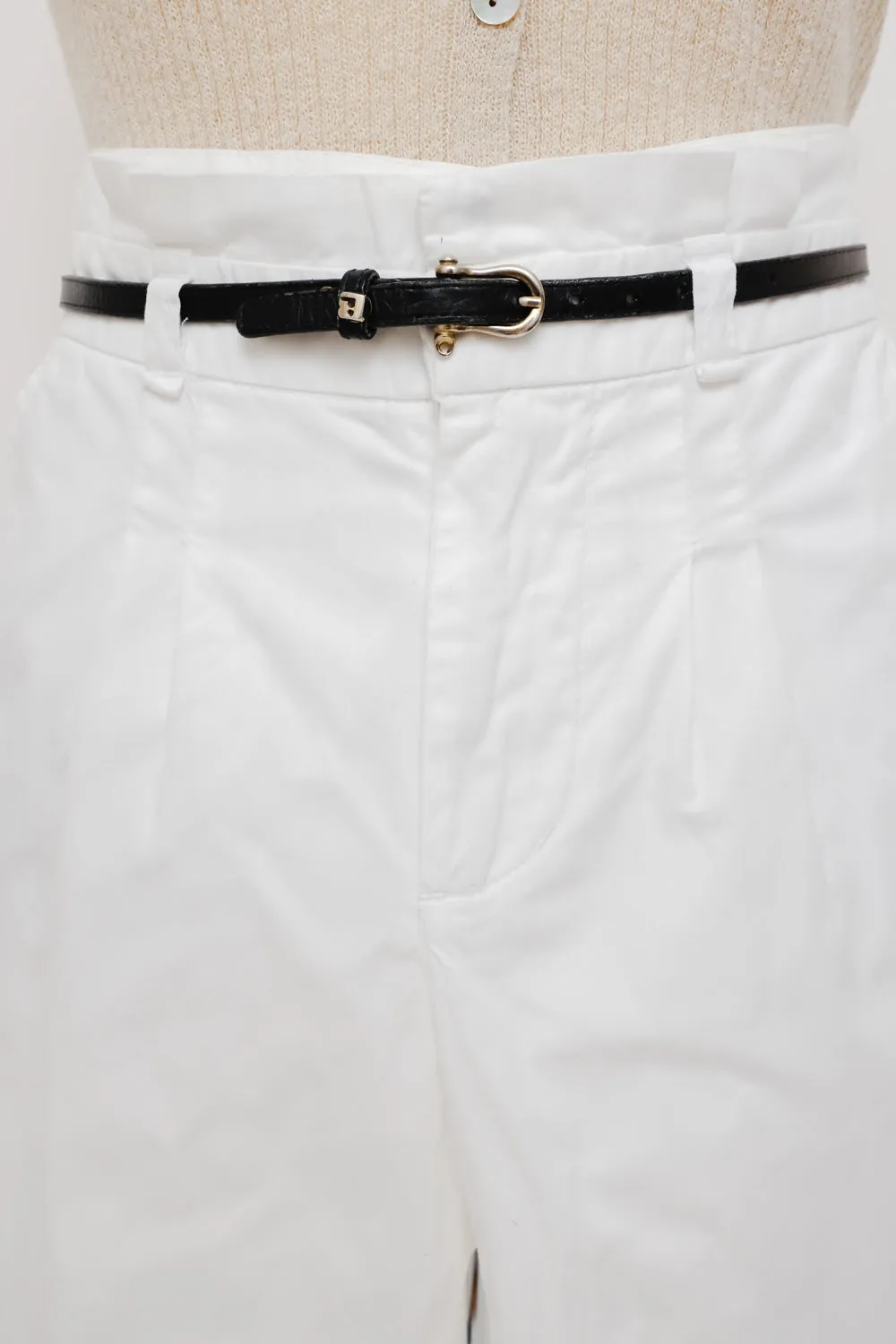 0055_PLEATED WHITE COTTON VINTAGE SHORTS