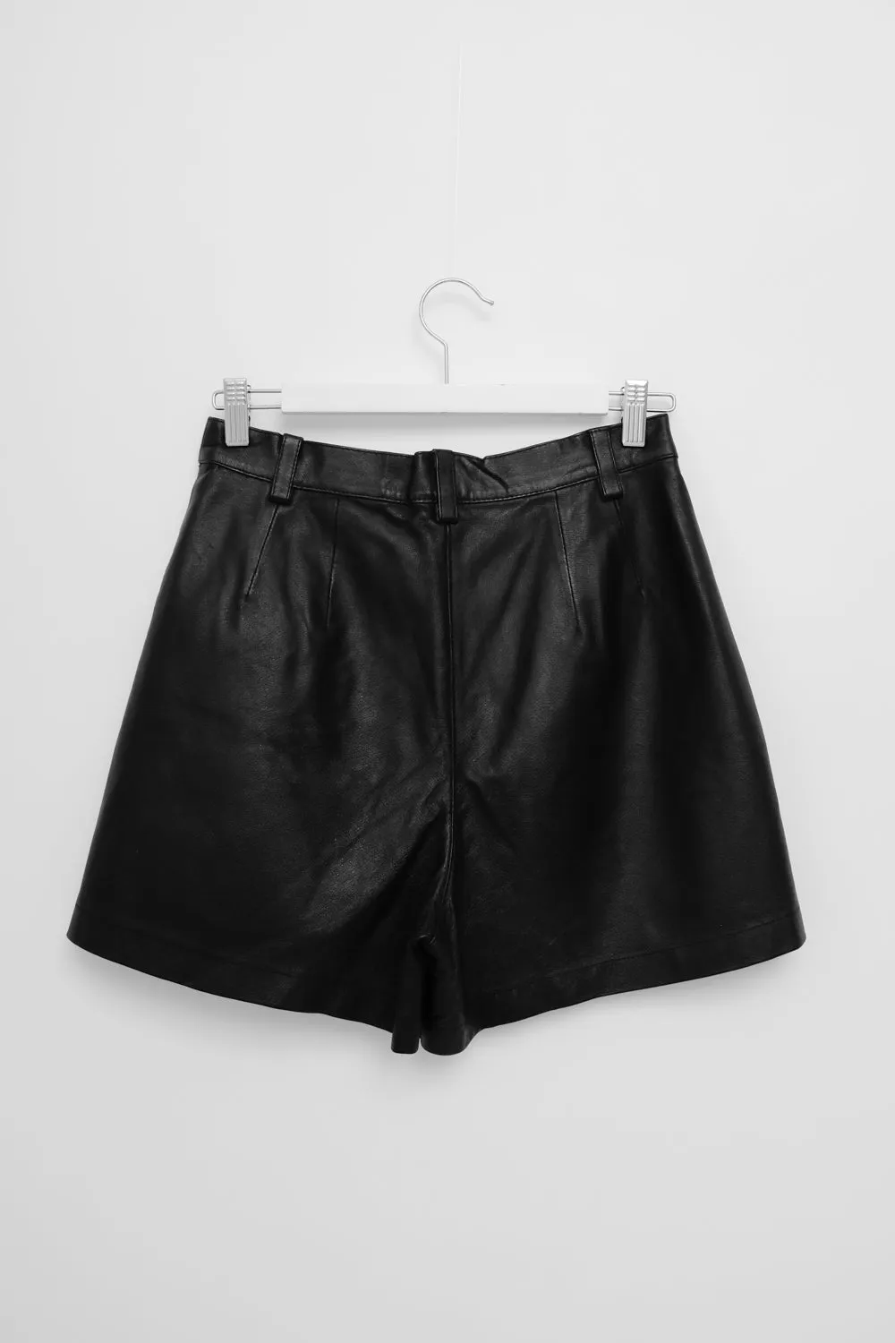 0057_BLACK HIGH WAIST LEATHER VINTAGE SHORTS