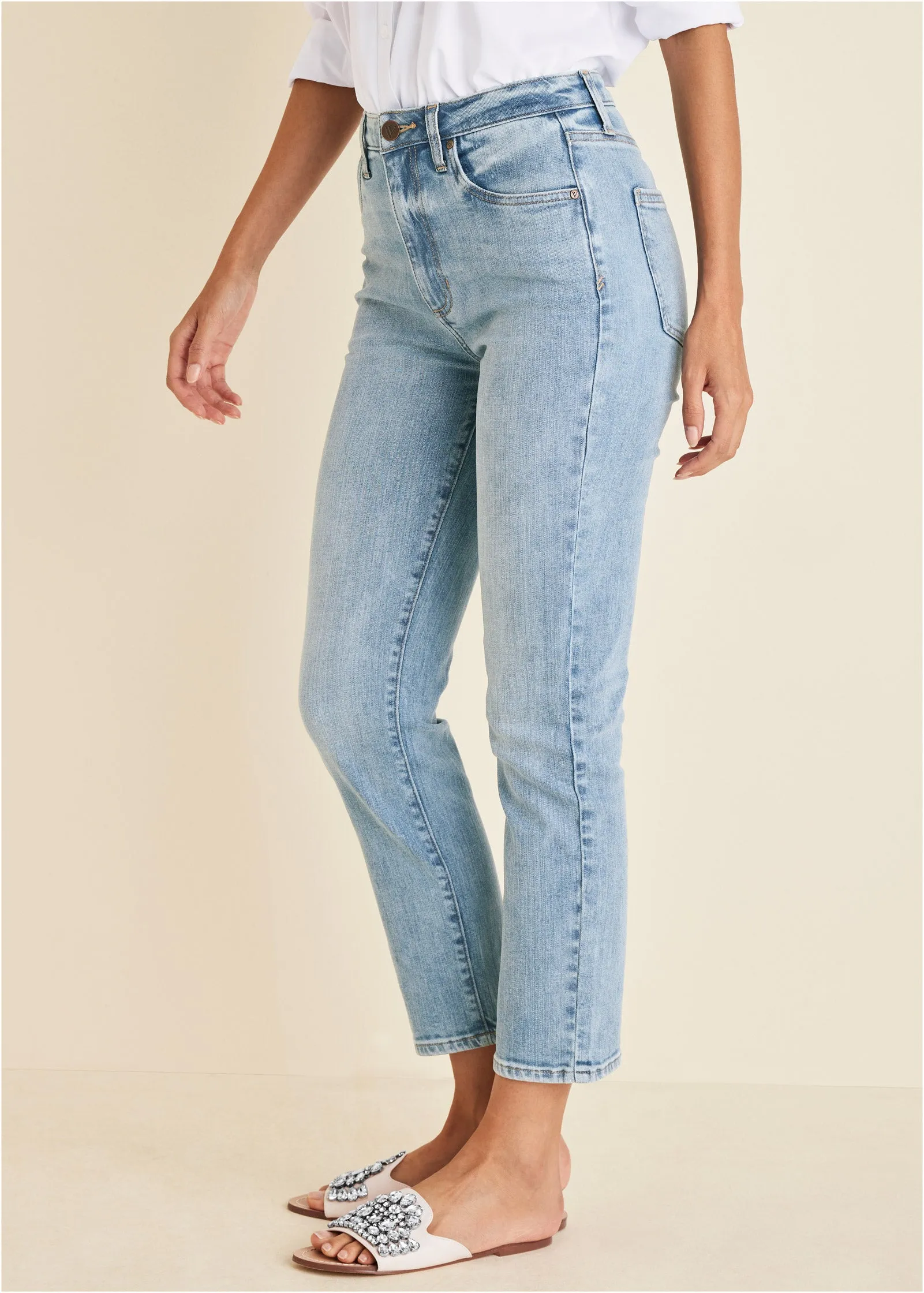 Audrey Straight Leg Jeans - Light Wash