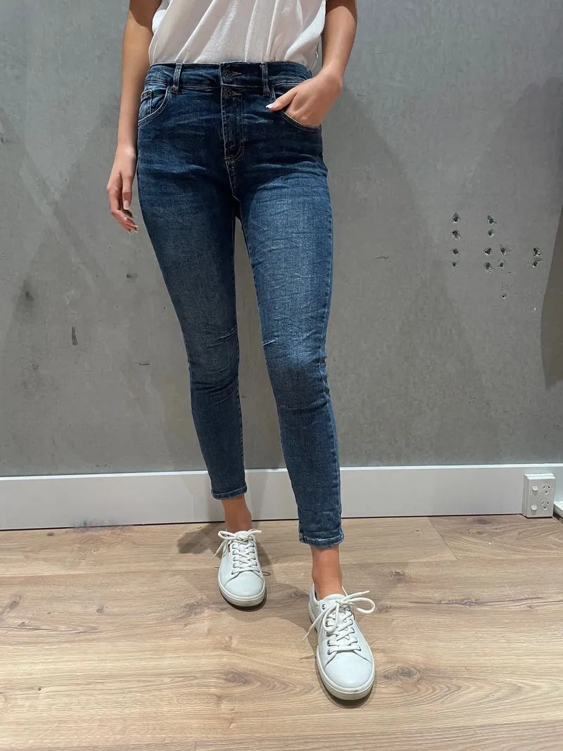 Italian Star Emma Denim Jean